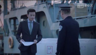 《破冰者》大结局,蔡炳坤炸船欲跟靳远同归于尽,靳远牺牲?