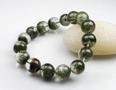 ​佩戴绿幽灵的功效与好处