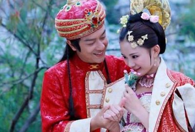 ​因，红苹果乐园，走红，如今33岁的她，素颜照元气满满似少女