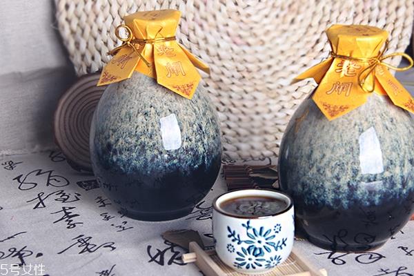 半甜型黄酒能不能煮 适合加温饮用 半甜型黄酒能不能煮 适合加温饮用