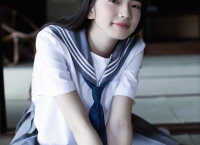 ​男朋友总是忘不了前女友，和前女友聊天说很想她