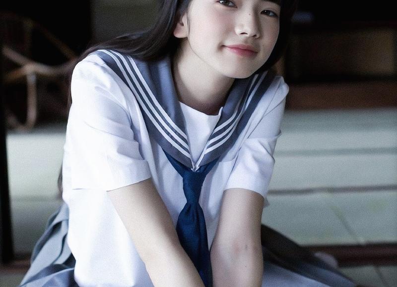  男朋友总是忘不了前女友，和前女友聊天说很想她