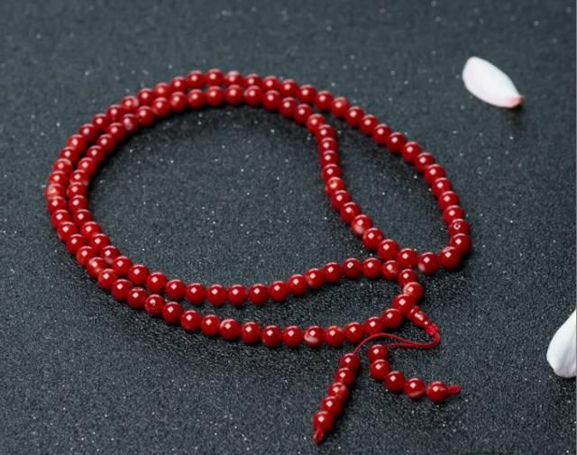 红珊瑚项链有多少种（佩戴红珊瑚项链时注意这些）(4)