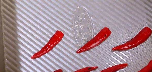 如何晒干辣椒不会烂,红辣椒怎么才能晒干但不烂皮图4