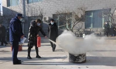 ​图书馆发生火灾用什么灭火器，图书，仪器着火不能用干粉灭火器的原因？