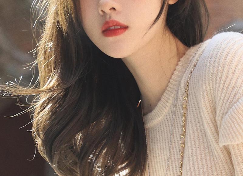 乳头轻轻的捏一下就疼怎么回事？