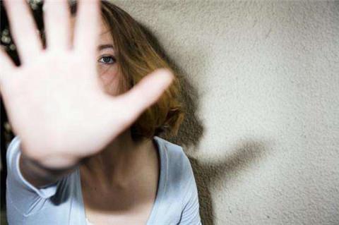 女朋友无端端生气了怎么哄