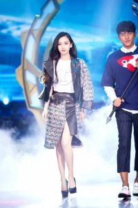 ​Angelababy杨颖早期快乐大本营舞台图