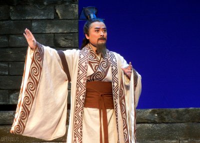 ​项羽为什么会叫西楚霸王