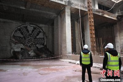 ​重庆轨道交通15号线一期、二期实现“交汇”