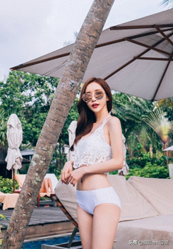 孙允珠白色吊带蕾丝比基尼,夏天的味道